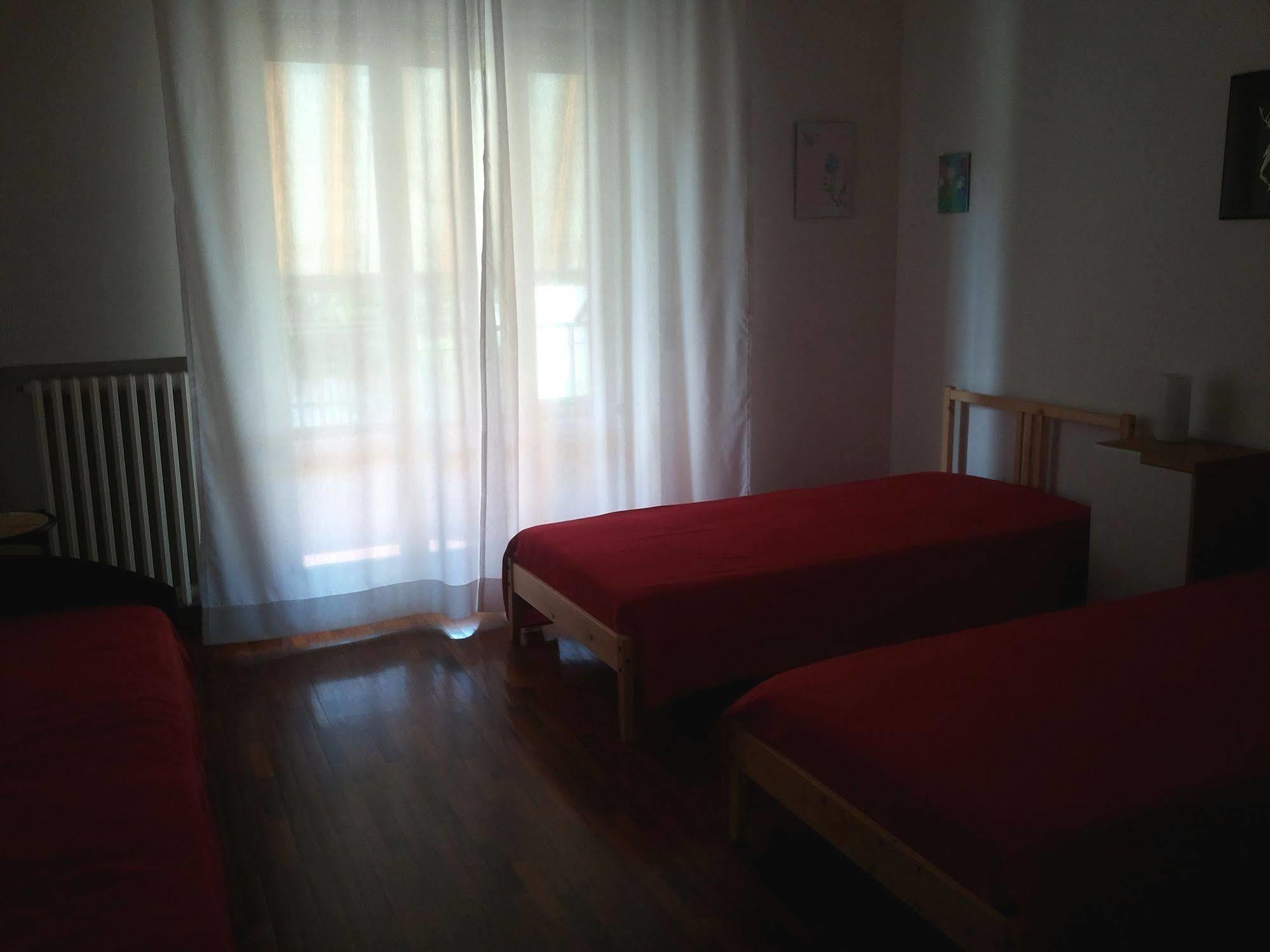 Appartamento Montessori Castelfidardo Buitenkant foto